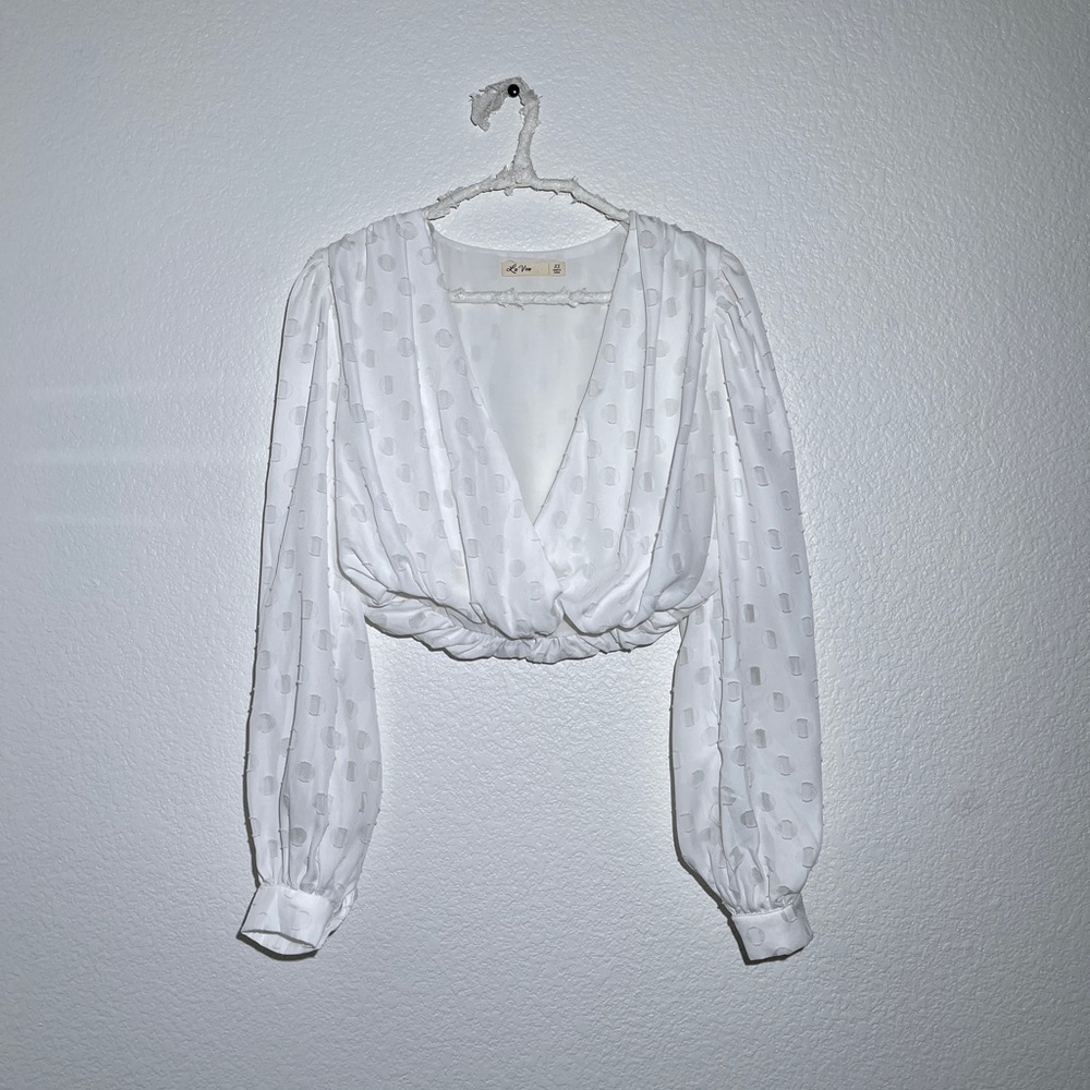 La Ven white crop top size small